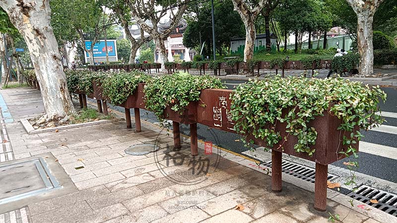 連云港道路耐候鋼花箱護欄案例